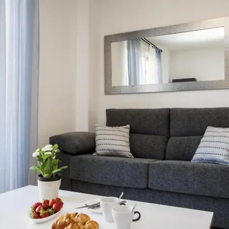 Cozy Flat Near Torres De Serrano Valencia Exterior photo