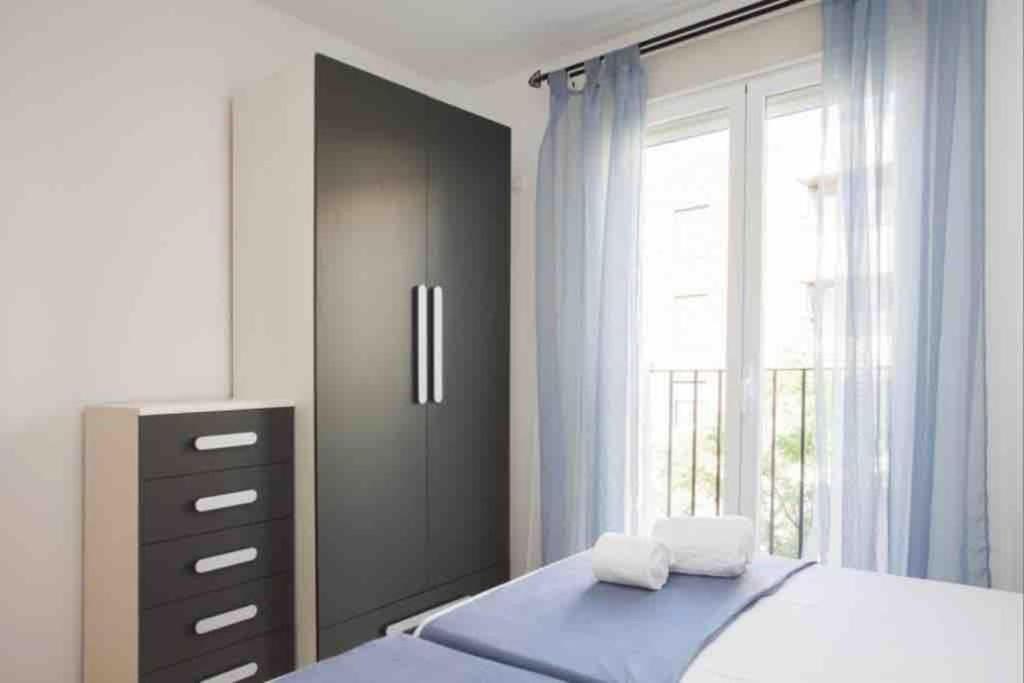 Cozy Flat Near Torres De Serrano * Valence